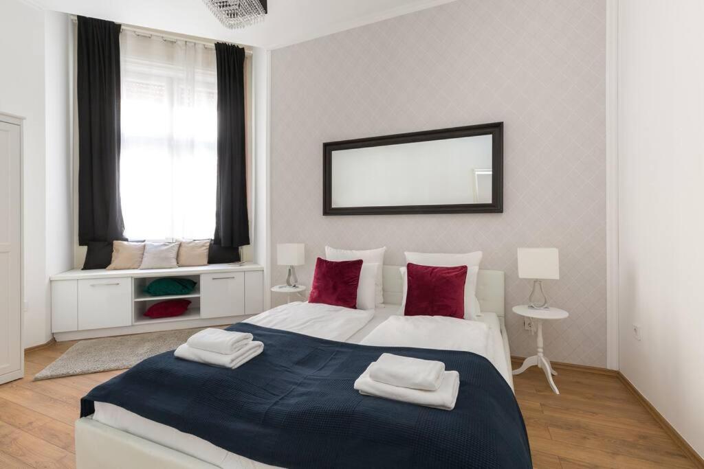 Apartament Grand Style&luxury In The Center - 3br With Balcony Budapesta