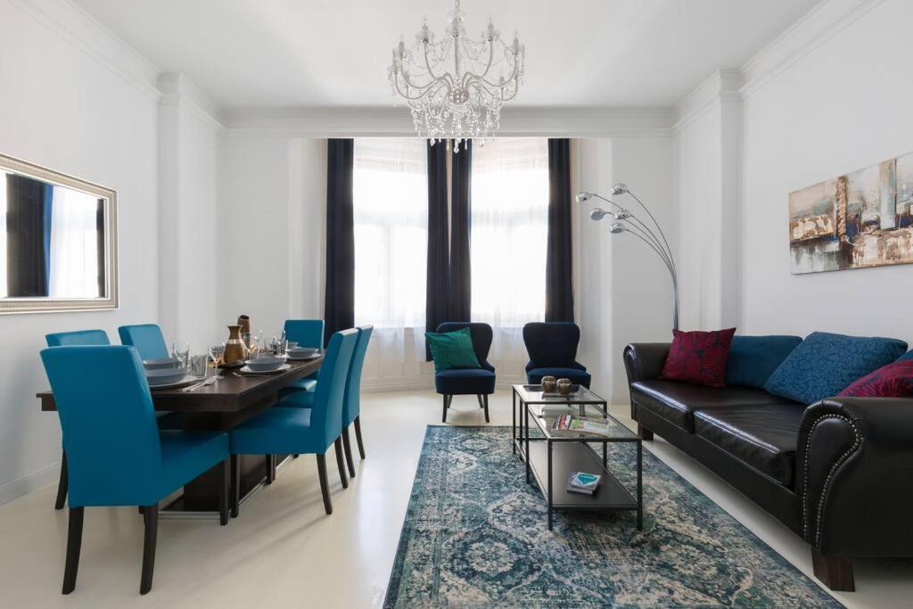 Apartment Grand Style&luxury In The Center - 3br With Balcony Budapest